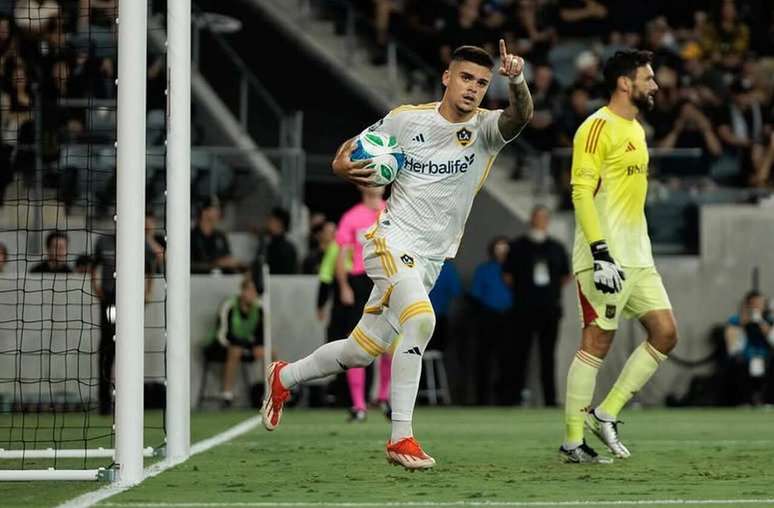 Gabriel Pec disputou 101 jogos e marcou 43 gols pelo Los Angeles Galaxy &ndash;