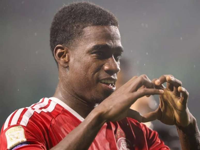 F&eacute;lix Torres jogou alguns minutos na Copa pela sele&ccedil;&atilde;o do Equador &ndash;
