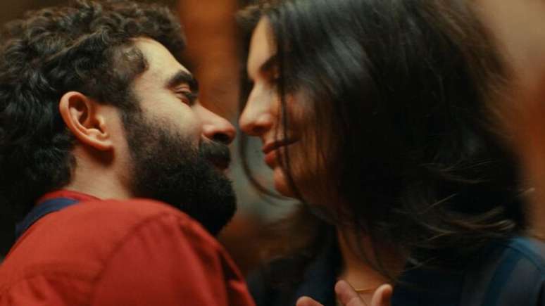 Para o bem e para o mal, 'Um Triste e Belo Mundo' tem cara de filme indie americano
