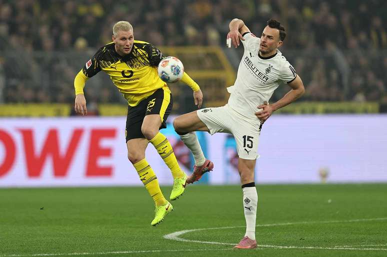 Niklas S&uuml;le quando defendia o Dortmund antes de se aposentar &ndash;