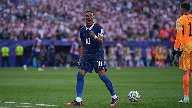 Kylian Mbapp&eacute; &eacute; tido hoje como o melhor jogador da Fran&ccedil;a