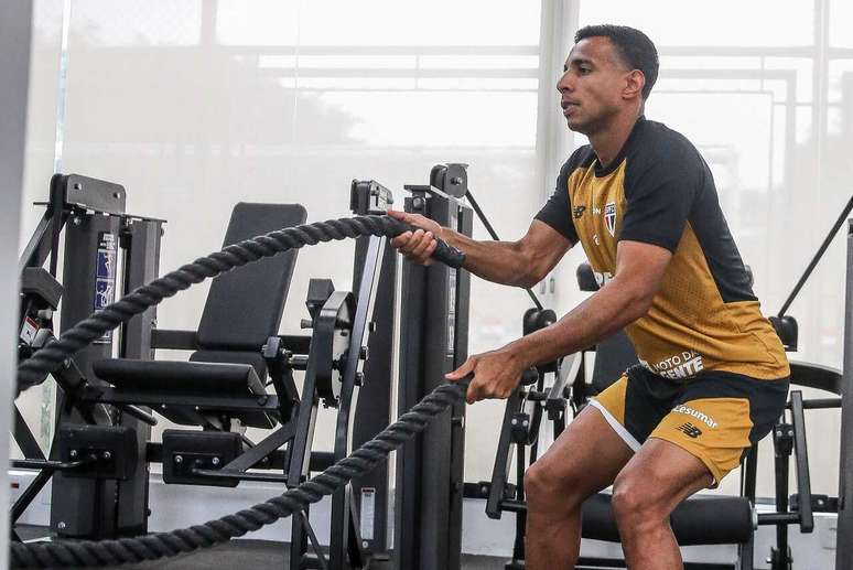 Victor S&aacute; segue com sua prepara&ccedil;&atilde;o f&iacute;sica no S&atilde;o Paulo &ndash;