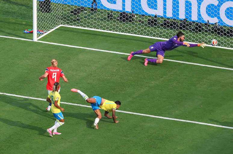 Haaland foi decisivo para a vit&oacute;ria da Noruega sobre o Brasil &ndash;