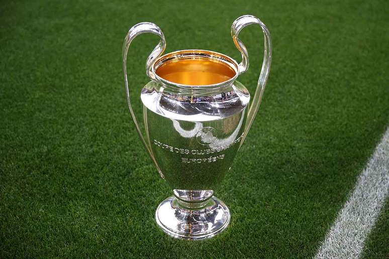 Ta&ccedil;a da Champions. Sonho maior dos clubes europeus. A edi&ccedil;&atilde;o desta termporada come&ccedil;ou nesta ter&ccedil;a.