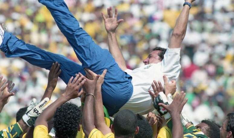 Treinador foi campe&atilde;o do mundo com a sele&ccedil;&atilde;o brasileira em 1994 e brilhou tamb&eacute;m no futebol nacional.