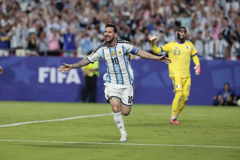 Argentina venceu a Arg&eacute;lia na estreia da Copa &ndash;