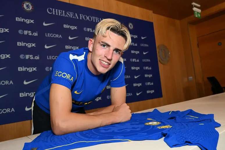 Chelsea acerta renova&ccedil;&atilde;o e envia jovem atacante ao Sporting &ndash;