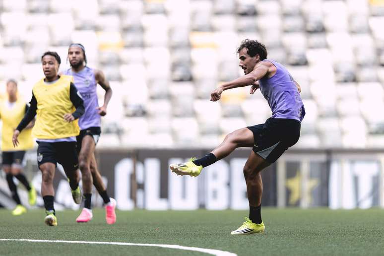 Igor Gomes fez o primeiro gol do jogo-treino contra o Sub-20 &ndash;