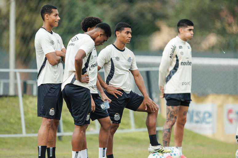 Santos conta com jovens do Sub-20 em treino desta quarta-feira &ndash;