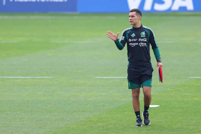 Rafa M&aacute;rquez fez parte da comiss&atilde;o t&eacute;cnica do M&eacute;xico na Copa do Mundo de 2026 &ndash;