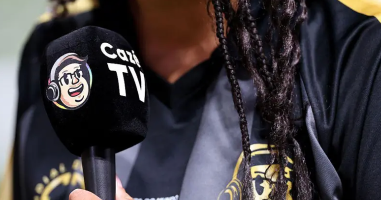 Transmiss&otilde;es dos jogos da Copa do Mundo feitas pela Caz&eacute;TV foram alvo de cr&iacute;ticas pelas sugest&otilde;es de apostas durante a partidas
