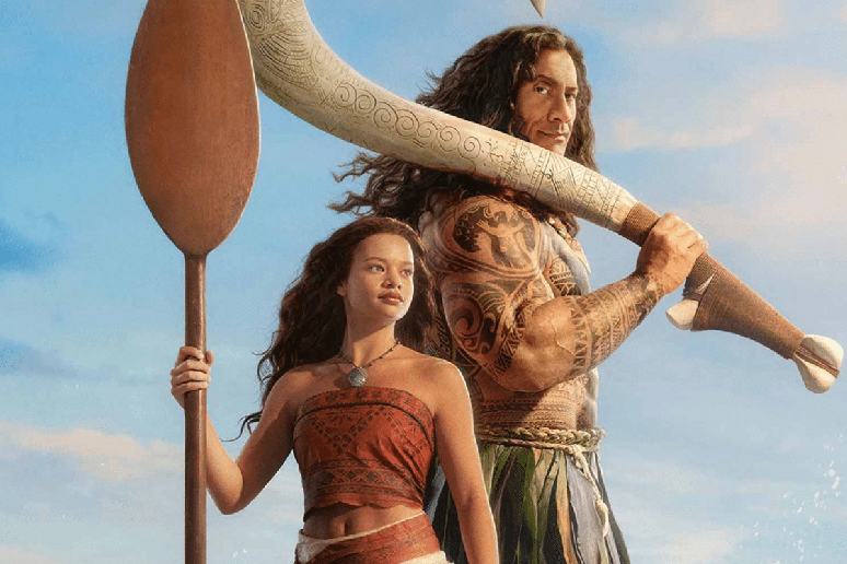 Baseado na anima&ccedil;&atilde;o de 2016, &ldquo;Moana&rdquo; acompanha a jornada da corajosa Moana Waialiki pelo oceano em busca de salvar o seu povo ao lado do semideus Maui 
