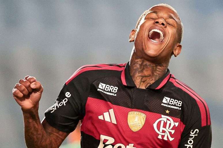 Wallace Yan mal acredita no presente que ganhou da defesa advers&aacute;ria &ndash;