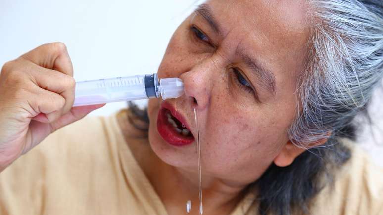 Os sistemas de irriga&ccedil;&atilde;o nasal podem ser um caminho f&aacute;cil para que a Naegleria fowleri chegue ao c&eacute;rebro
