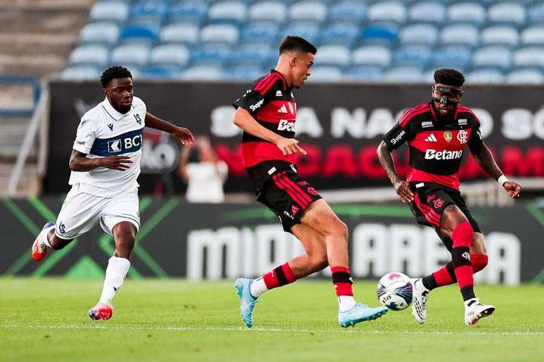 Flamengo fez amistoso em ritmo de treino contra o Lausanne, em Portugal &ndash;