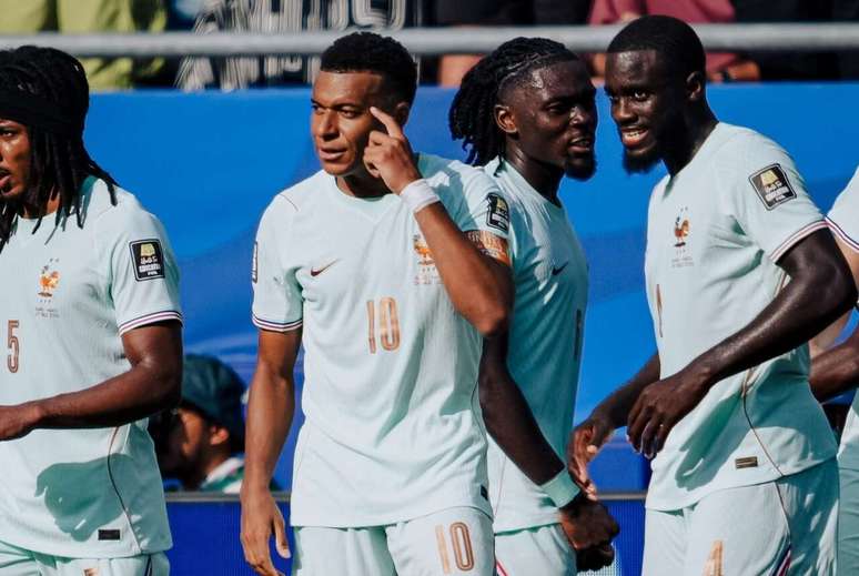 Fran&ccedil;a de Mbapp&eacute; segue na Copa do Mundo &ndash;
