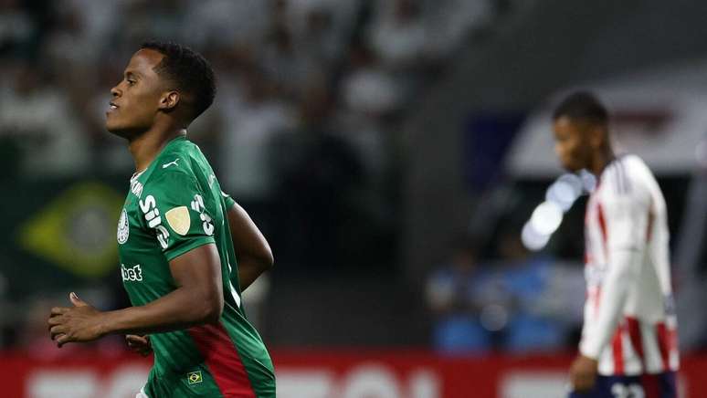 Arias retornar&aacute; ao Palmeiras ap&oacute;s alguns dias de f&eacute;rias &ndash;
