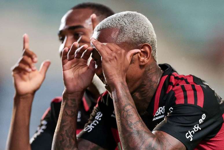 Lorran e Wallace Yan fizeram os gols do Fla contra o Lausanne &ndash;