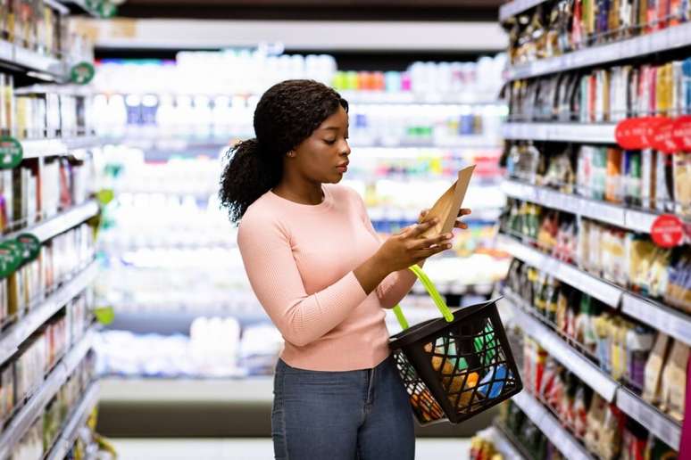 Muitos produtos vendidos como saud&aacute;veis cont&ecirc;m pouca fibra alimentar, um nutriente essencial para o bom funcionamento do intestino 