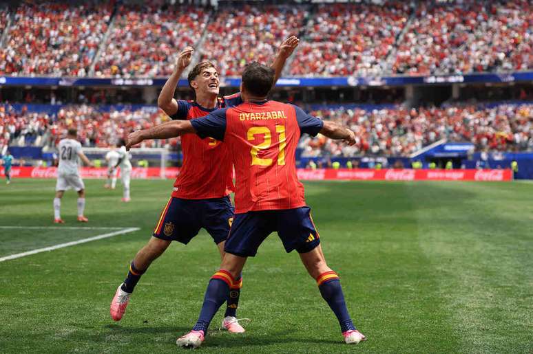 Gavi celebra gol de Oyarzabal diante da &Aacute;ustria &ndash;