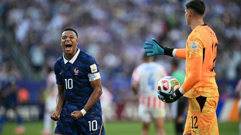 Ataques de Amarilla contra Mbapp&eacute; come&ccedil;aram depois que a Fran&ccedil;a eliminou o Paraguai nas oitavas de final da Copa do Mundo, no &uacute;ltimo s&aacute;bado.