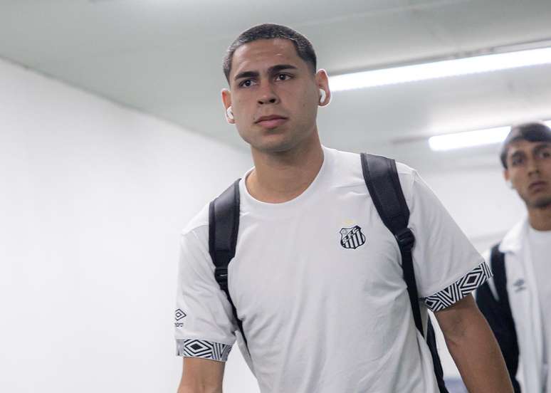 Santos recebe sondagens por Caballero e projeta valoriza&ccedil;&atilde;o com Copa &ndash;
