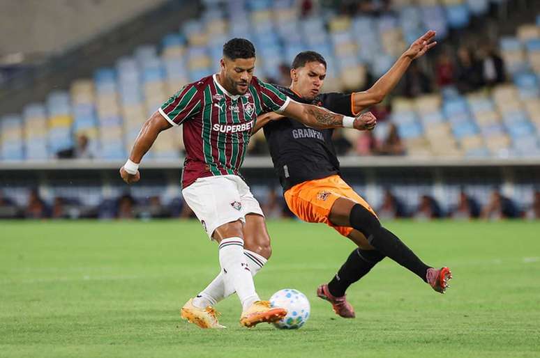 Hulk teve melhores chances no 1&deg; tempo &ndash;