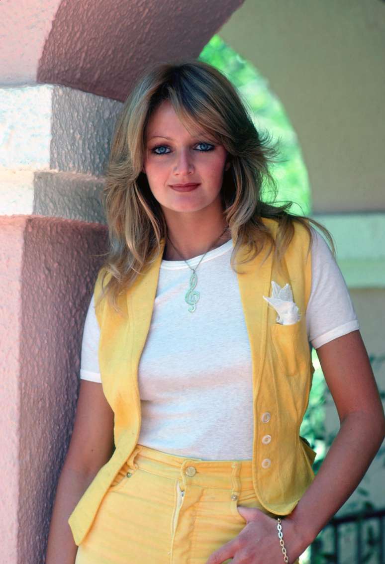 A cantora galesa Bonnie Tyler, por volta de 1980.