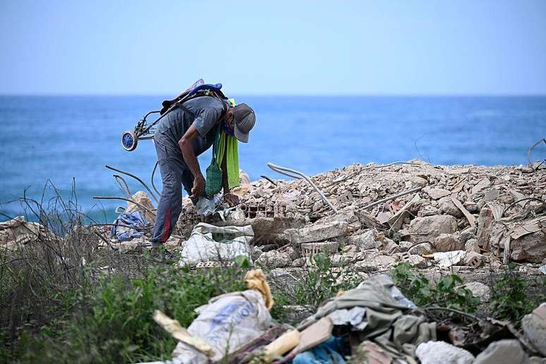 Os terremotos atingiram um pa&iacute;s que j&aacute; enfrentava anos de deteriora&ccedil;&atilde;o econ&ocirc;mica