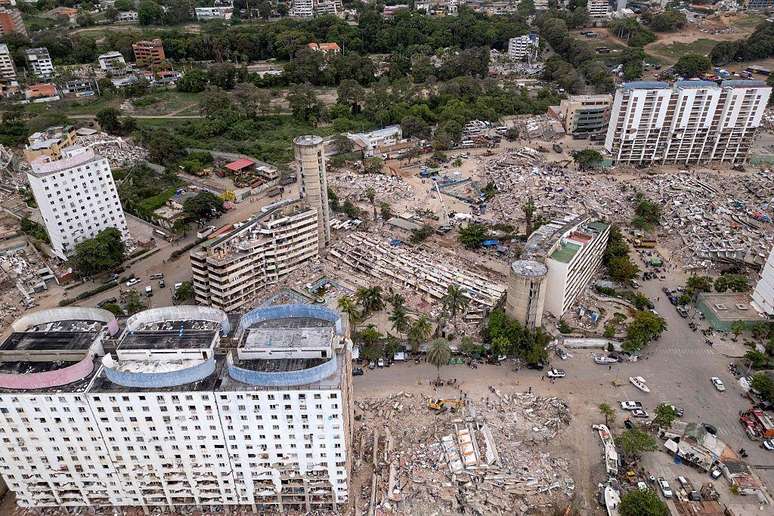 Imagens a&eacute;reas mostram a dimens&atilde;o da destrui&ccedil;&atilde;o em La Guaira