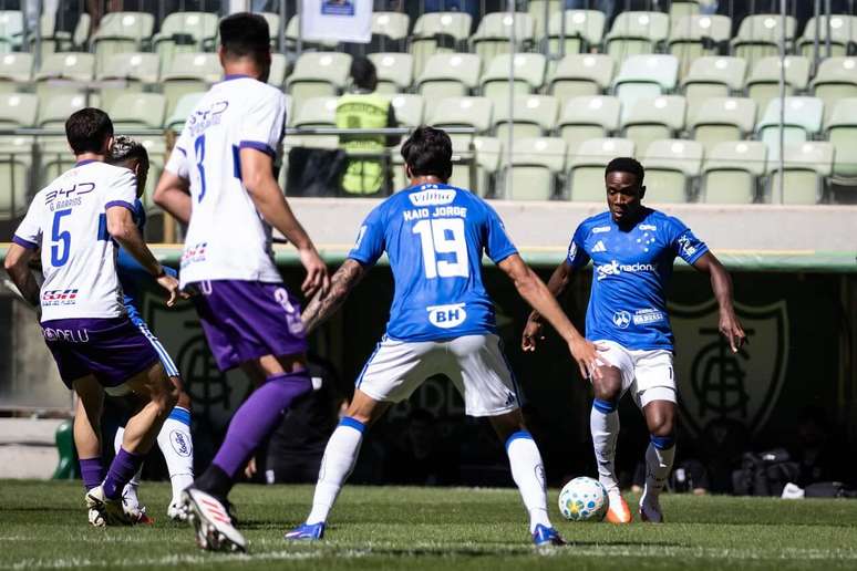 Cruzeiro vem de uma vit&oacute;ria contra o Defensor-URU &ndash;