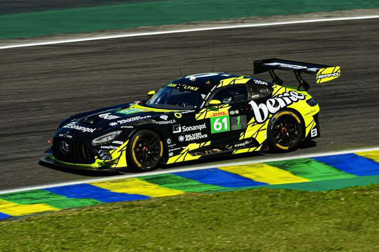 Iron Lynx #61 durante o primeiro treino livre em Interlagos