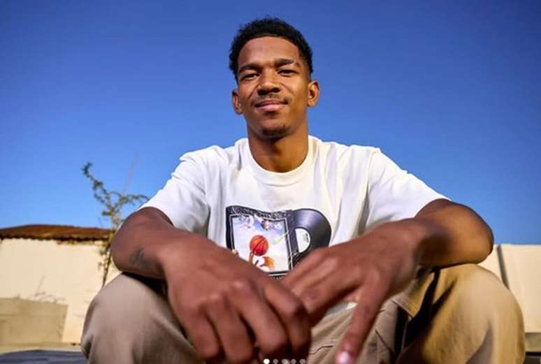 Jogador da &Aacute;frica do Sul na Copa do Mundo, Jayden Adams morre aos 25 anos &ndash; Reprodu&ccedil;&atilde;o/Instagram