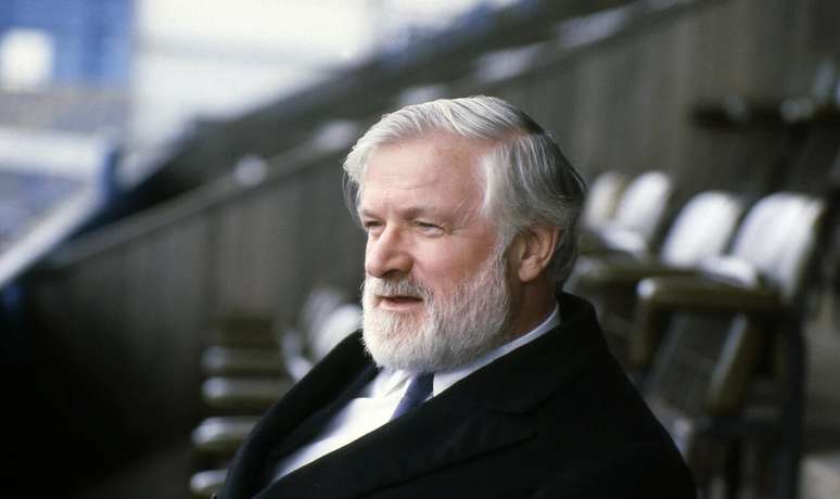 Ken Bates foi o respons&aacute;vel por salvar o Chelsea da fal&ecirc;ncia &ndash;