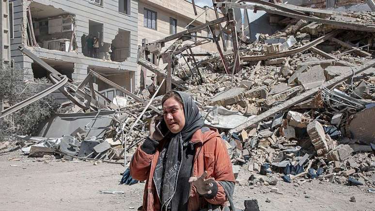 O Ir&atilde; foi devastado pelos ataques a&eacute;reos dos Estados Unidos e de Israel