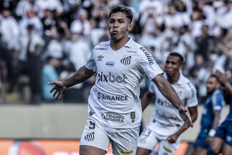 Marcos Leonardo teve &oacute;timo in&iacute;cio de carreira no Santos e, ap&oacute;s passar pelo Benfica, foi para o futebol &aacute;rabe &ndash;