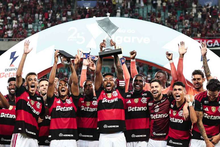 Enfim, o Flamengo volta a ganhar um torneio da pr&eacute;-temporada&nbsp; na Europa.