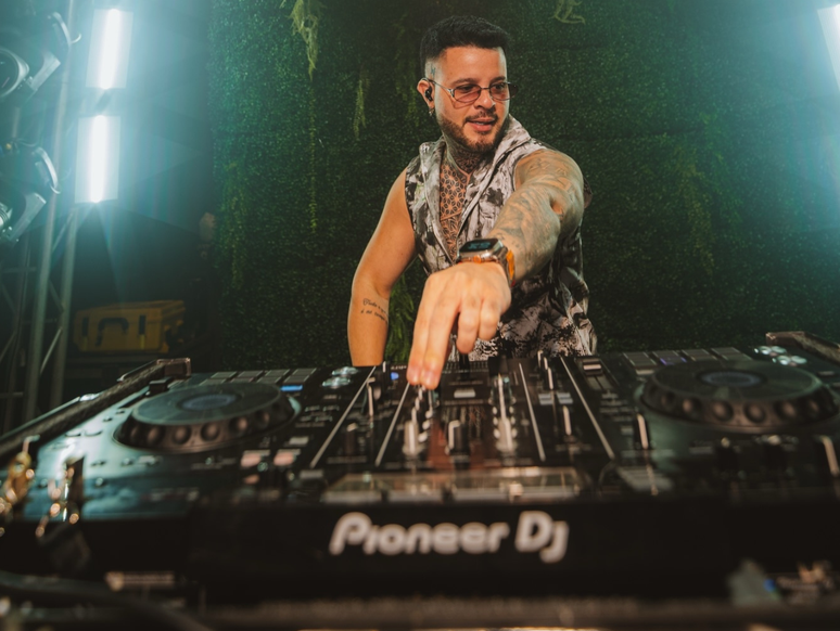 (Foto: Instagram @hitmaker)