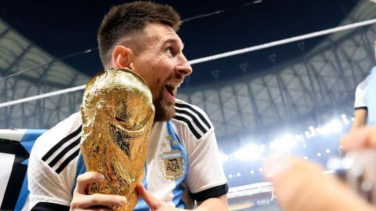 Lionel Messi finalmente conquistou a Copa do Mundo quando a Argentina venceu a Fran&ccedil;a nos p&ecirc;naltis no Catar, em 2022