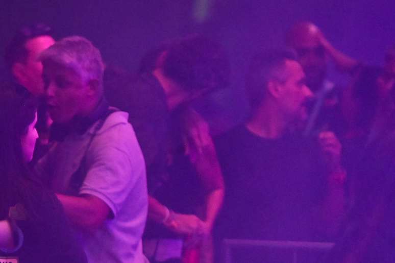 Ivete Sangalo e Tiago Maia foram vistos juntos curtindo a noite paulistana