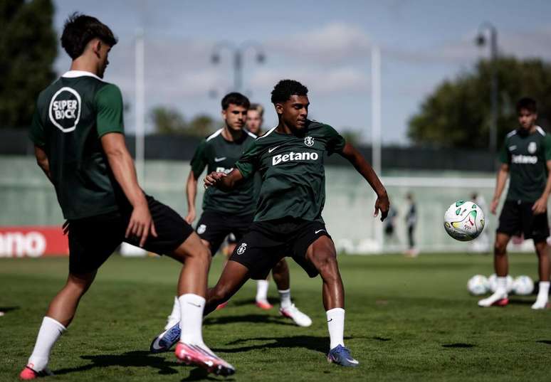 Atividade de prepara&ccedil;&atilde;o do Sporting antes de encarar o Celtic em amistoso &ndash;