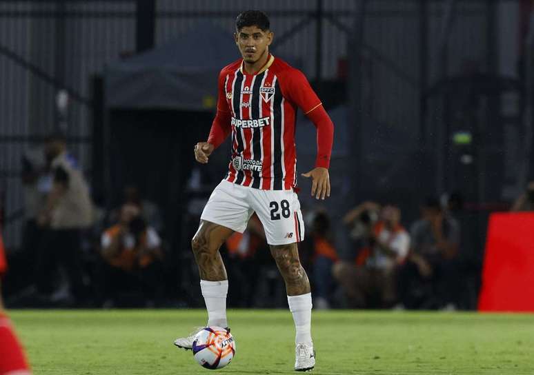 Alan Franco em a&ccedil;&atilde;o pelo S&atilde;o Paulo &ndash;