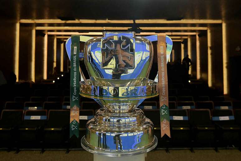 Disputa pelos direitos do pr&oacute;ximo ciclo da Copa do Brasil come&ccedil;ou nos bastidores &ndash;