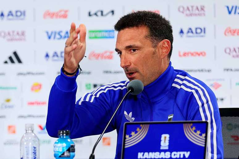 Scaloni acredita que Argentina precisa recuperar o equil&iacute;brio neste mata-mata &ndash;
