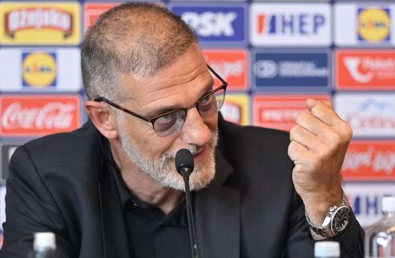 Slaven Bilic ter&aacute; a tarefa de convencer Modric a permanecer na Sele&ccedil;&atilde;o &ndash;
