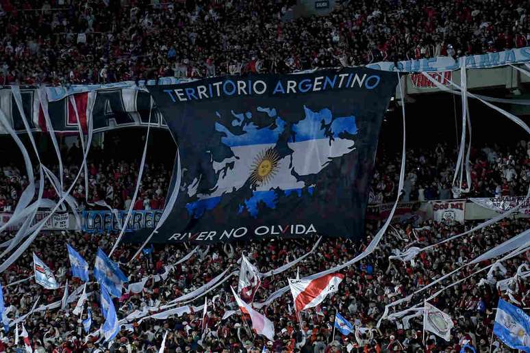 Bandeiras relacionadas &agrave;s Malvinas n&atilde;o poder&atilde;o entrar no est&aacute;dio &ndash;