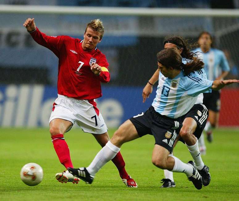 Inglaterra venceu a Argentina com gol de Beckham em 2002, no &uacute;ltimo confronto entre as duas sele&ccedil;&otilde;es em Copas