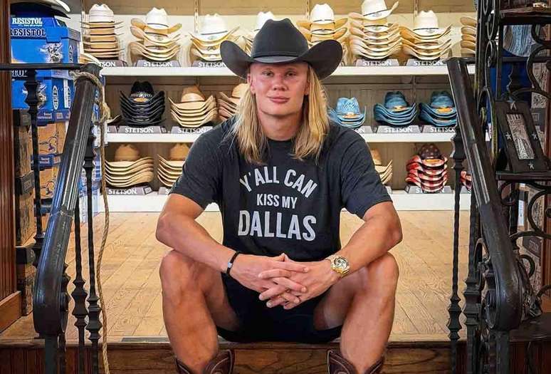 Haaland compartilhou foto em visita a loja no Texas &ndash;