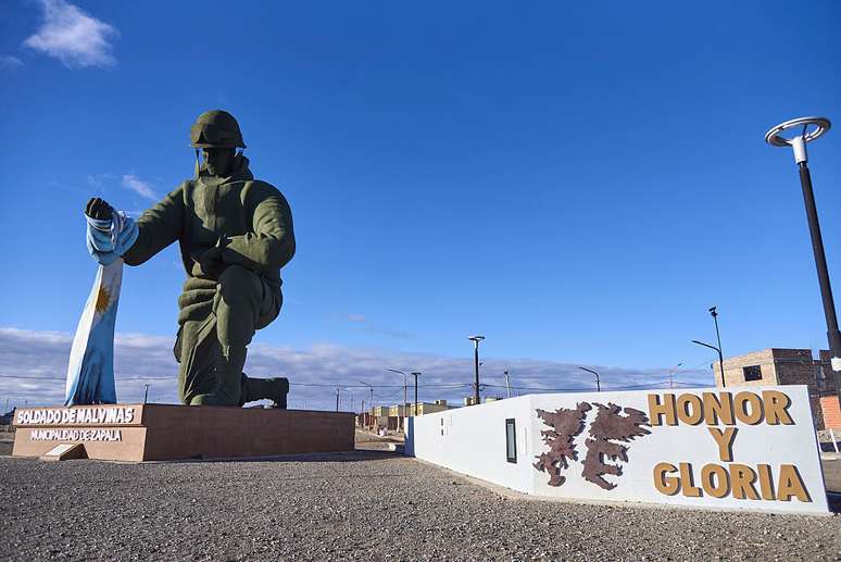  Monumento ao soldado das Malvinas em Zapala, prov&iacute;ncia de Neuqu&eacute;n, Argentina