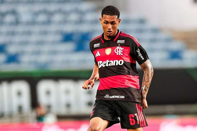 Jo&atilde;o Victor ganhou pontos com Leonardo Jardim ap&oacute;s amistosos &ndash;